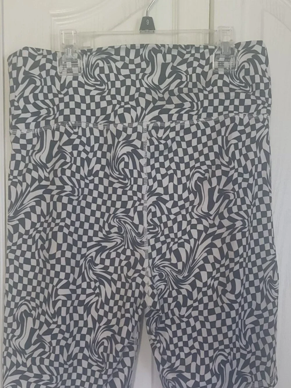 SO Women's XL Black White Optical Illusion Checkerboard Bike Shorts Stretch